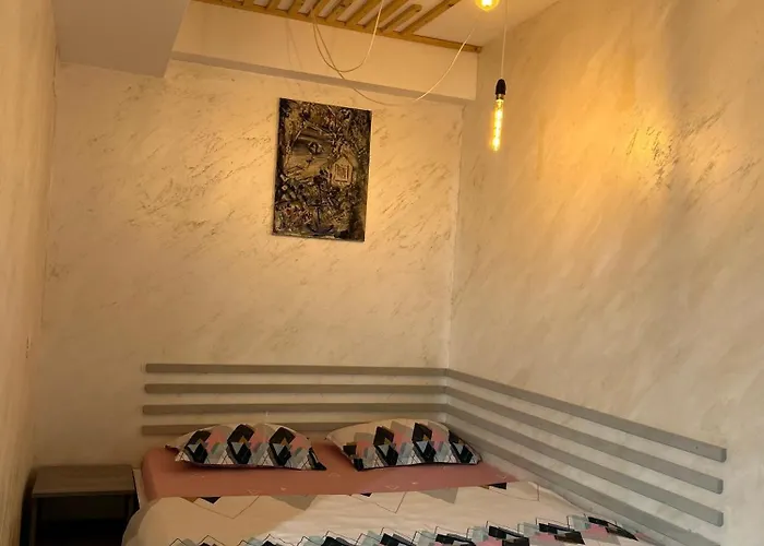 Teodoroiu Nr. 5 3* クラヨーヴァ