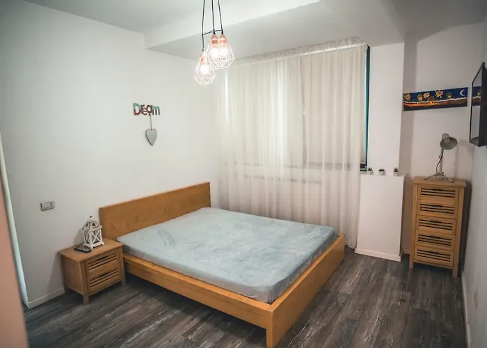 アパートホテル Teodoroiu Nr. 5 3*