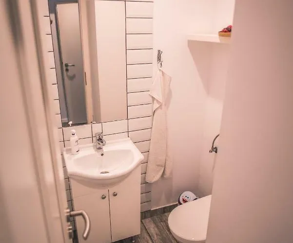 アパートホテル Teodoroiu Nr. 5 クラヨーヴァ