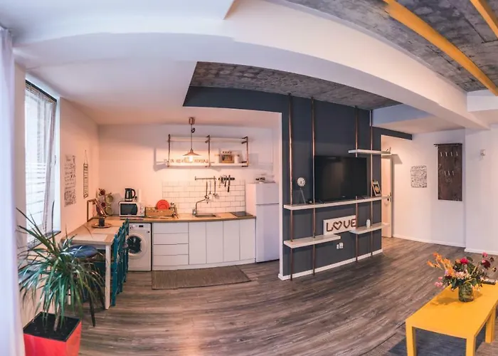 Teodoroiu Nr. 5 3* クラヨーヴァ